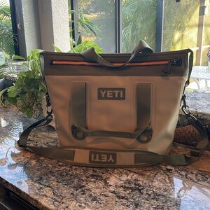 COPY - YETI Cooler Almost Brand New